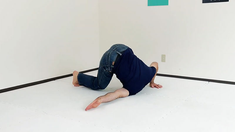 Full-Body Reach Up/Down With Shoulder Roll and March