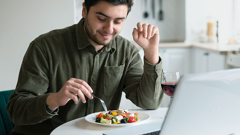 Practice Mindful Eating