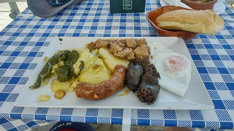 Sample Mediterranean Diet Meal Plan
